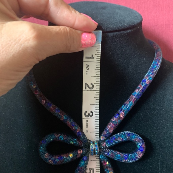 Betsey Johnson necklace - Picture 5 of 6